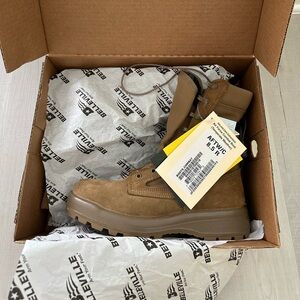 Belleville Men's Gore-Tex Brown Combat Boots Safe-To-Fly